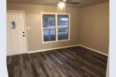 524 Renfro Street, Burleson, TX 76028 - Photo 7