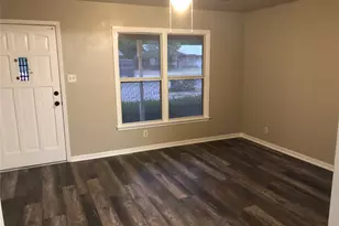 524 Renfro St, Burleson, TX 76028 - Photo 7