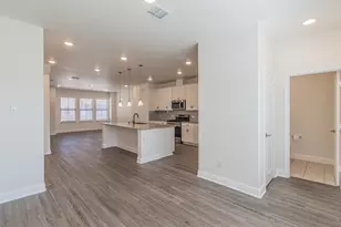 124 Peach Orchard Ln, Euless, TX 76040 - Photo 11