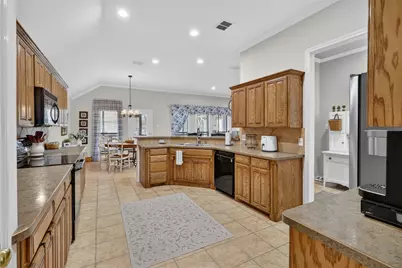 11005 Castle Oak Lane, Fort Worth, TX 76108 - Photo 7