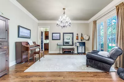 5704 Eastman Drive, Plano, TX 75093 - Photo 9