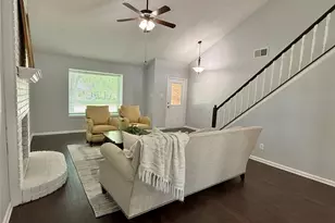 2621 Bayberry Ln, Euless, TX 76039 - Photo 7