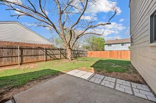 2621 Bayberry Ln, Euless, TX 76039 - Photo 31