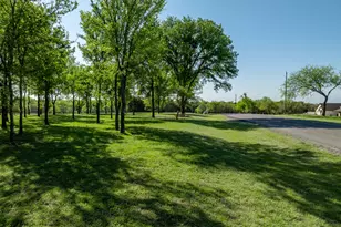 1628 White Bluff Dr, Whitney, TX 76692 - Photo 1