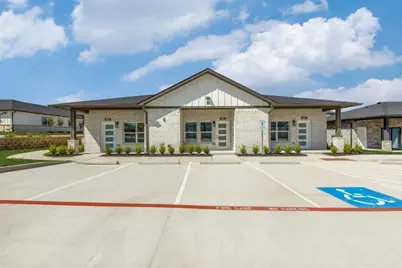 820 W McLeroy Boulevard #2004, Saginaw, TX 76179 - Photo 13