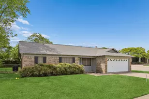 500 E Bovell St, Crowley, TX 76036 - Photo 25