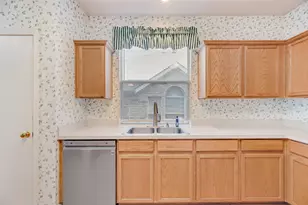 904 Lake Bluff Dr, Lake Dallas, TX 75065 - Photo 13