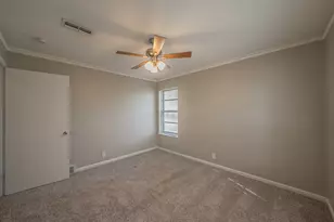5417 Palmer Dr, Haltom City, TX 76117 - Photo 23
