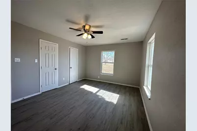 717 E Lamberth Road, Sherman, TX 75090 - Photo 5