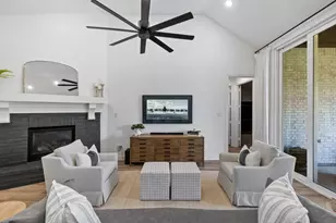 8820 Autumn Lake Trl, McKinney, TX 75071 - Photo 7