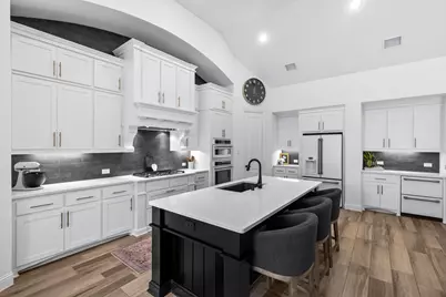 8820 Autumn Lake Trail, McKinney, TX 75071 - Photo 9