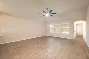 717 Long Iron Dr, Fort Worth, TX 76108 - Photo 9