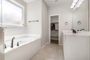 1652 Spur Ledge Ct, Weatherford, TX 76087 - Photo 19
