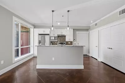 1320 May Street #100, Fort Worth, TX 76104 - Photo 11