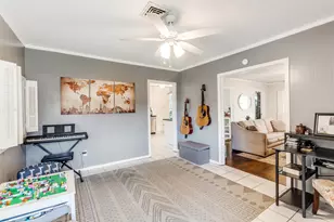649 Northlake Dr, Dallas, TX 75218 - Photo 13