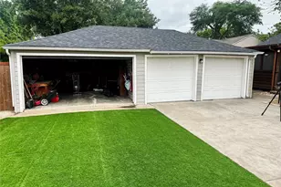 649 Northlake Dr, Dallas, TX 75218 - Photo 23
