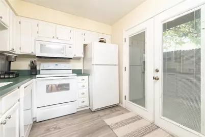 2331 N Davis Drive #A, Arlington, TX 76012 - Photo 15