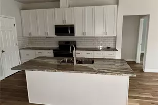 2817 Steepleridge Cir, Granbury, TX 76048 - Photo 3