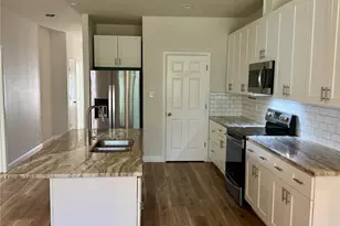 2817 Steepleridge Cir, Granbury, TX 76048 - Photo 5