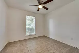 120 E Milas Ln, Glenn Heights, TX 75154 - Photo 11