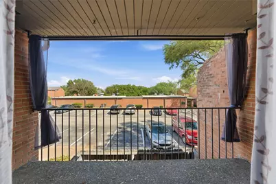 558 E Avenue J #D, Grand Prairie, TX 75050 - Photo 3