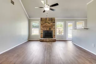 1113 Harvest Hill Ln, Lancaster, TX 75146 - Photo 7