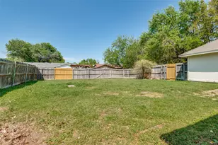 1113 Harvest Hill Ln, Lancaster, TX 75146 - Photo 23