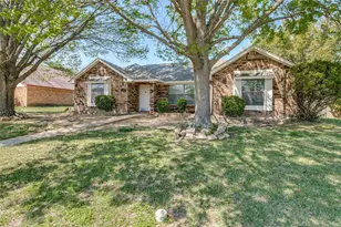 1113 Harvest Hill Ln, Lancaster, TX 75146 - Photo 25