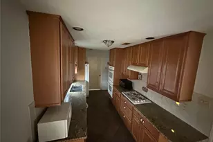 2517 Lawnview Dr, Carrollton, TX 75006 - Photo 3