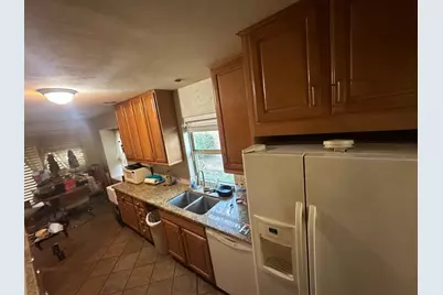 2517 Lawnview Drive, Carrollton, TX 75006 - Photo 3