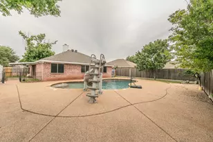 1013 Darren Dr, Burleson, TX 76028 - Photo 31