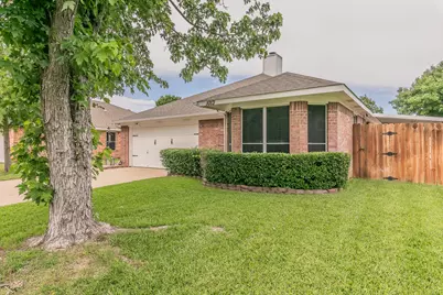 1013 Darren Drive, Burleson, TX 76028 - Photo 3