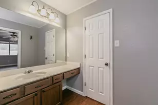 1013 Darren Dr, Burleson, TX 76028 - Photo 25