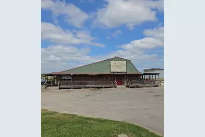 899 E Lennon Drive, Emory, TX 75440 - Photo 1