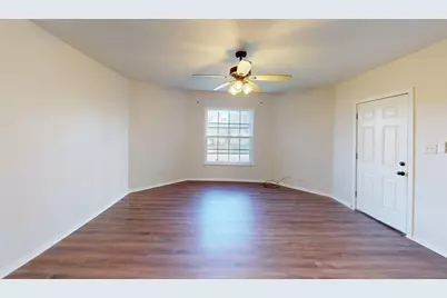 224 W Hull Street #B, Denison, TX 75020 - Photo 3