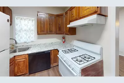 224 W Hull Street #B, Denison, TX 75020 - Photo 7