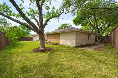 6908 Town Bluff Drive, Dallas, TX 75248 - Photo 37