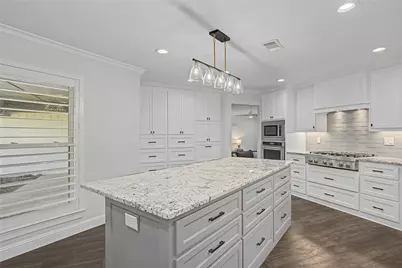 7520 Hewitt Street, North Richland Hills, TX 76182 - Photo 9