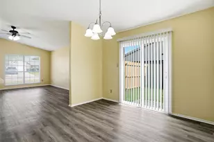 134 London Ln, Glenn Heights, TX 75154 - Photo 5