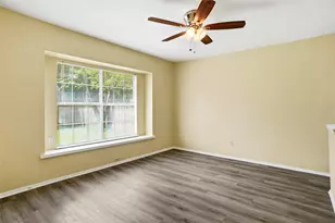 134 London Ln, Glenn Heights, TX 75154 - Photo 9