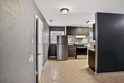 7224 Greenlee Street, Fort Worth, TX 76112 - Photo 5