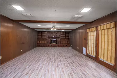 4557 Dee Lane, Haltom City, TX 76117 - Photo 11