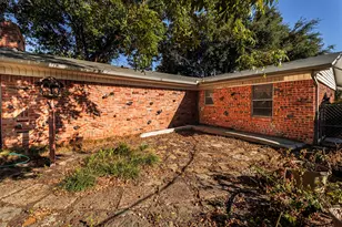 4557 Dee Ln, Haltom City, TX 76117 - Photo 3