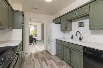 413 W Park Avenue, Weatherford, TX 76086 - Photo 11