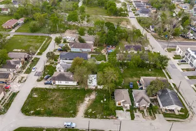 3616 Farmer Street, Houston, TX 77020 - Photo 1