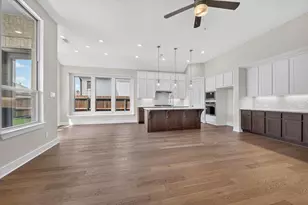 7808 Pondview Ln, Fort Worth, TX 76123 - Photo 9