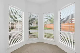 381 Arbor Ln, Euless, TX 76039 - Photo 13