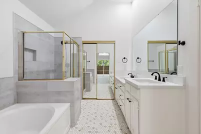 381 Arbor Lane, Euless, TX 76039 - Photo 17