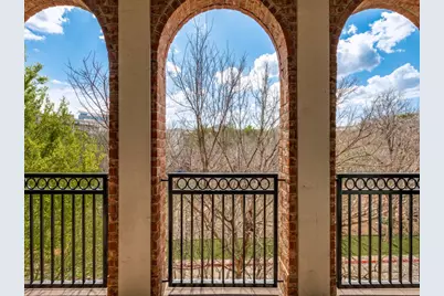 5017 Parkview #122, Addison, TX 75001 - Photo 3