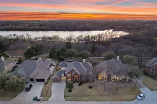 1130 Cogburn Ct, Shady Shores, TX 76208 - Photo 1